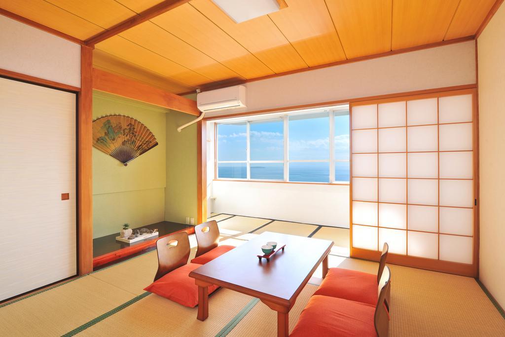 Onsen Hostel Hinoemi Atami  Rom bilde