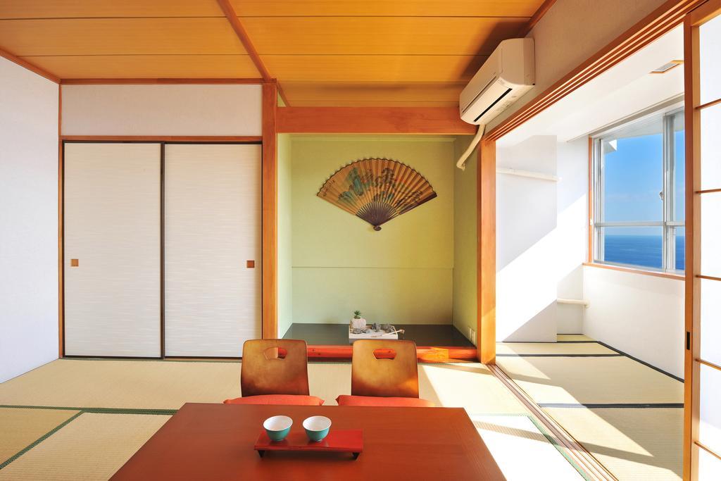 Onsen Hostel Hinoemi Atami  Rom bilde