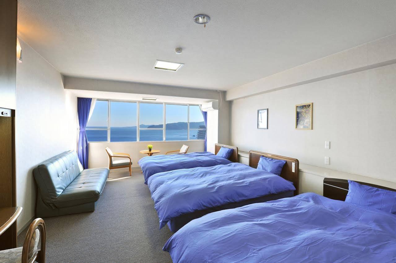 Onsen Hostel Hinoemi Atami  Eksteriør bilde