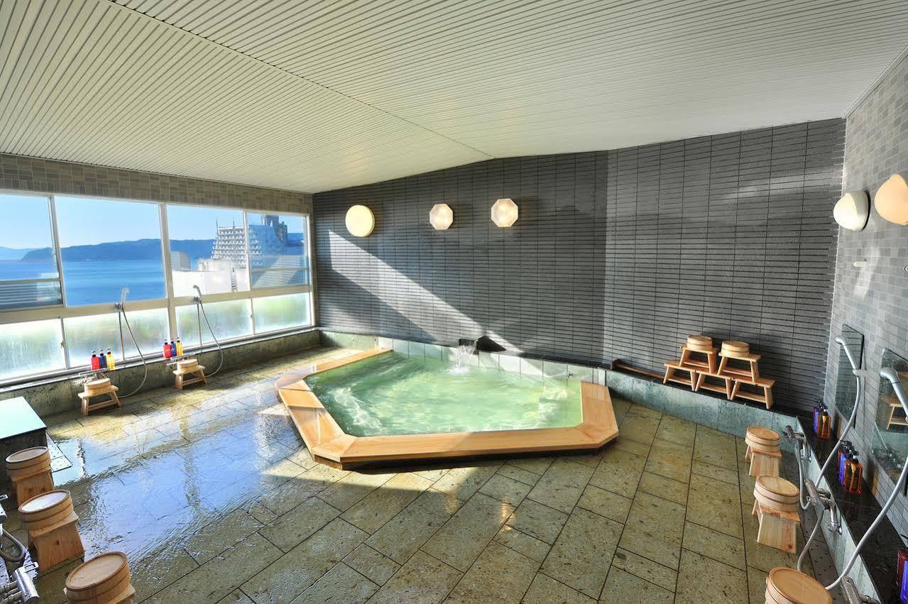 Onsen Hostel Hinoemi Atami  Eksteriør bilde